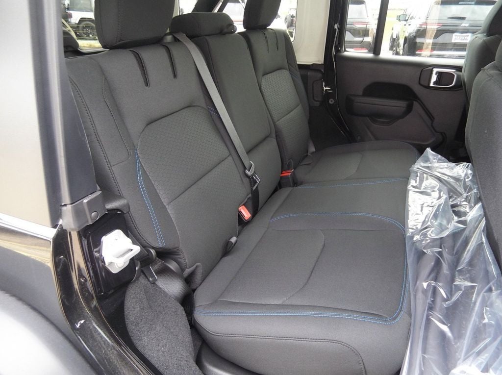 2023 Jeep Wrangler Base