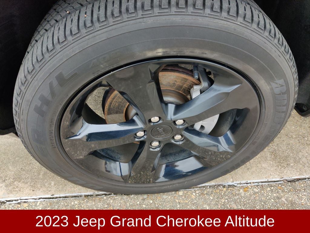 2023 Jeep Grand Cherokee Altitude