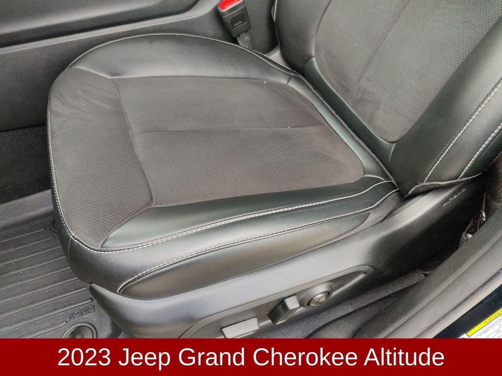 2023 Jeep Grand Cherokee Altitude