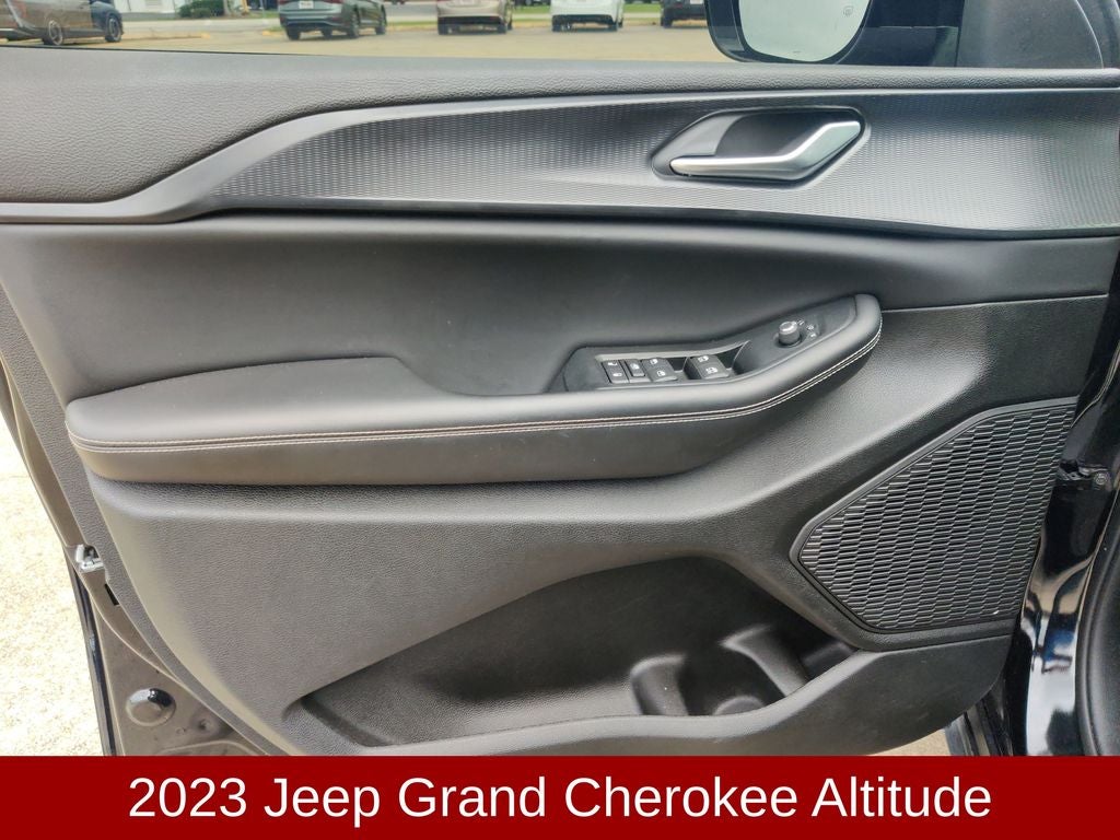 2023 Jeep Grand Cherokee Altitude