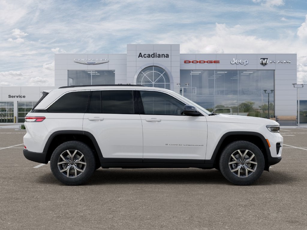 2027 Jeep Grand Cherokee Laredo