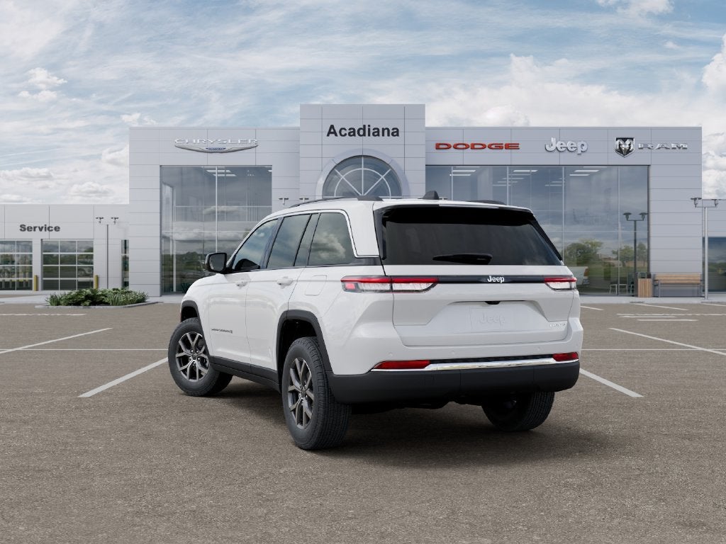 2027 Jeep Grand Cherokee Laredo