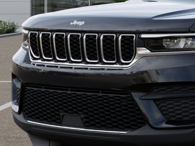 2027 Jeep Grand Cherokee Laredo