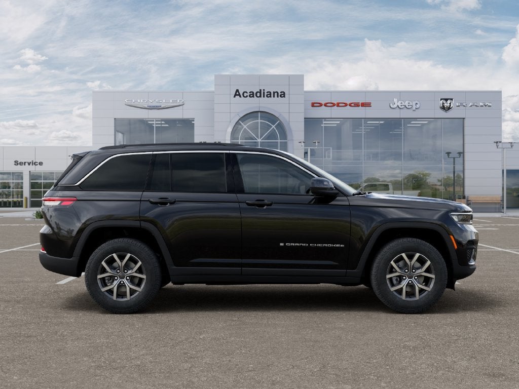 2027 Jeep Grand Cherokee Laredo