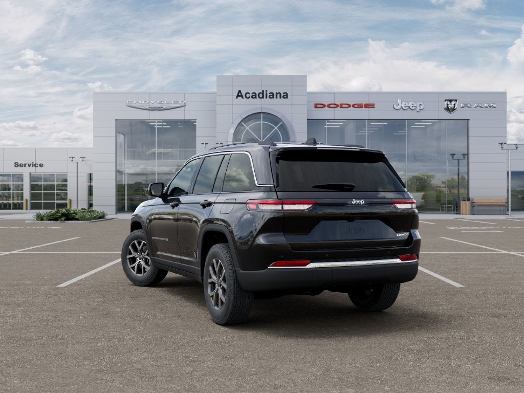 2027 Jeep Grand Cherokee Laredo
