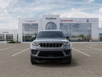 2027 Jeep Grand Cherokee Laredo