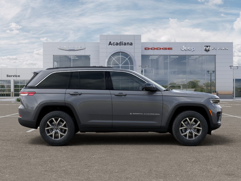 2027 Jeep Grand Cherokee Laredo