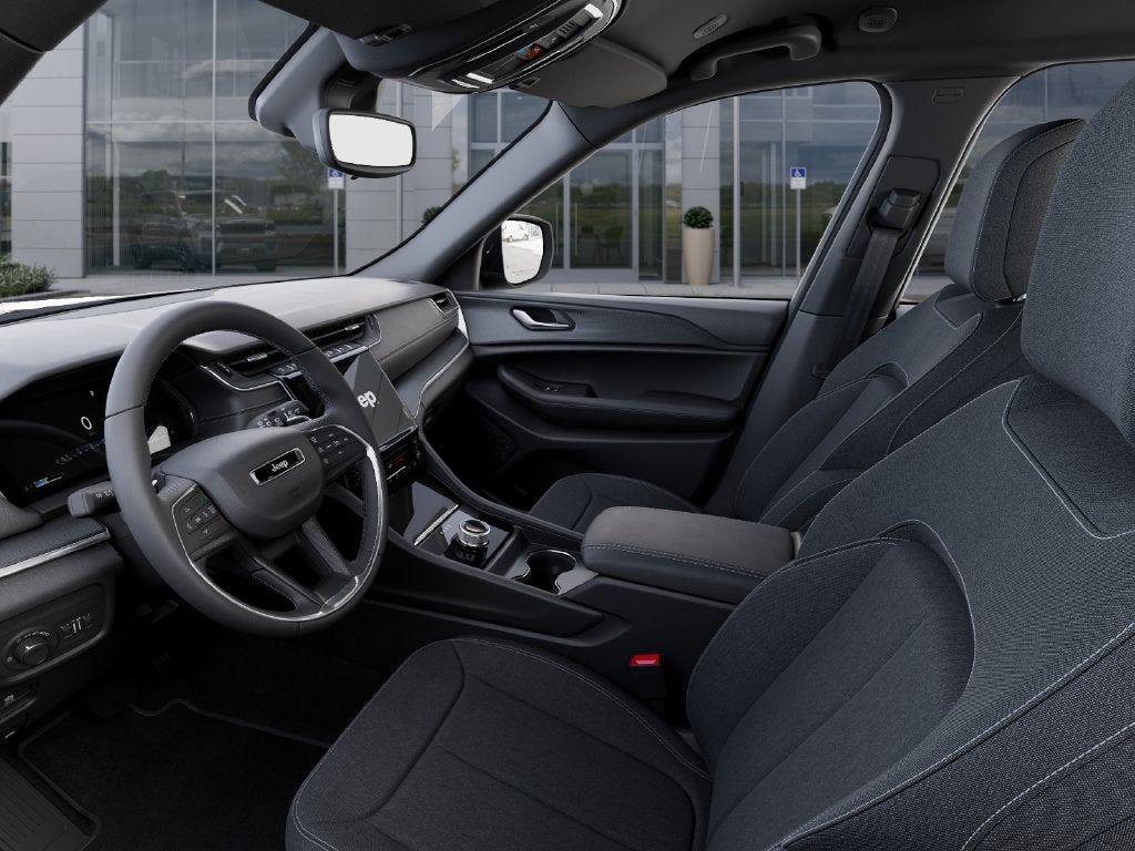 2027 Jeep Grand Cherokee Laredo