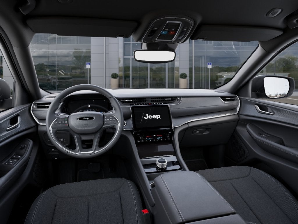 2027 Jeep Grand Cherokee Laredo