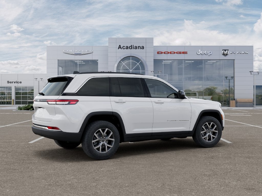 2027 Jeep Grand Cherokee Laredo
