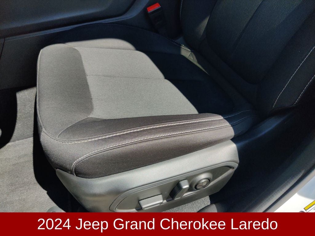 2024 Jeep Grand Cherokee Laredo