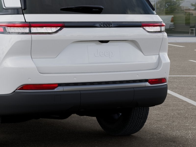 2027 Jeep Grand Cherokee Altitude