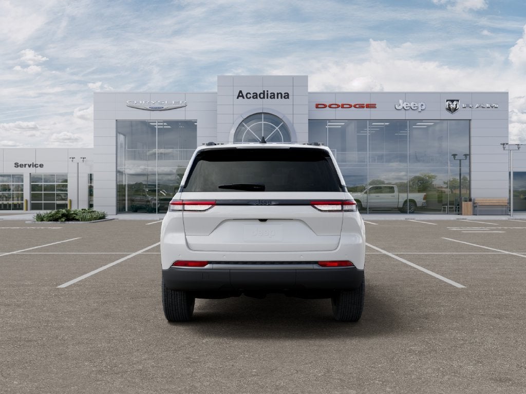 2027 Jeep Grand Cherokee Altitude