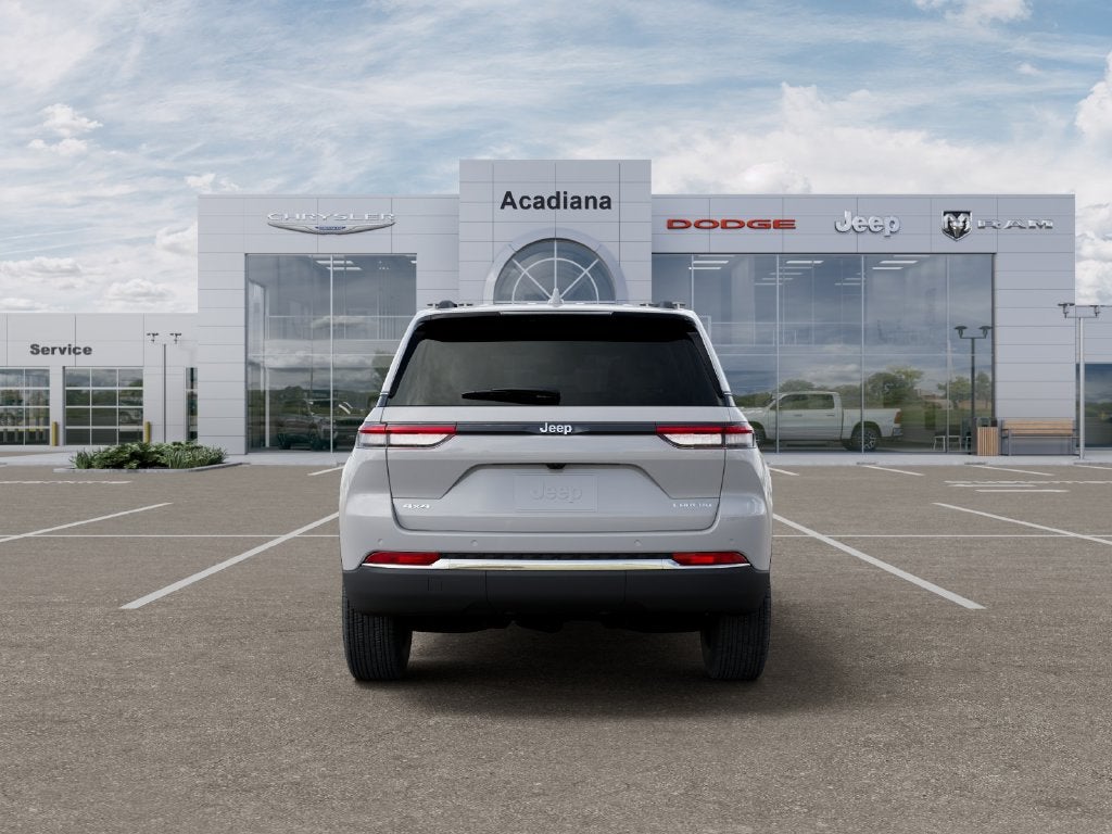 2026 Jeep Grand Cherokee Laredo