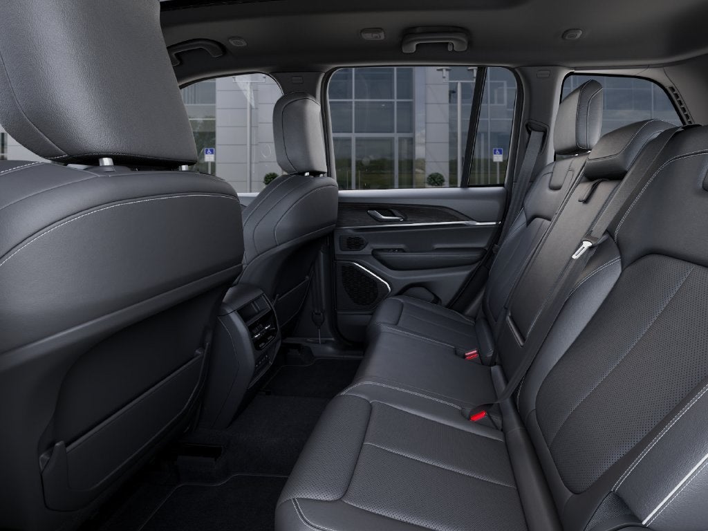2027 Jeep Grand Cherokee Limited Reserve