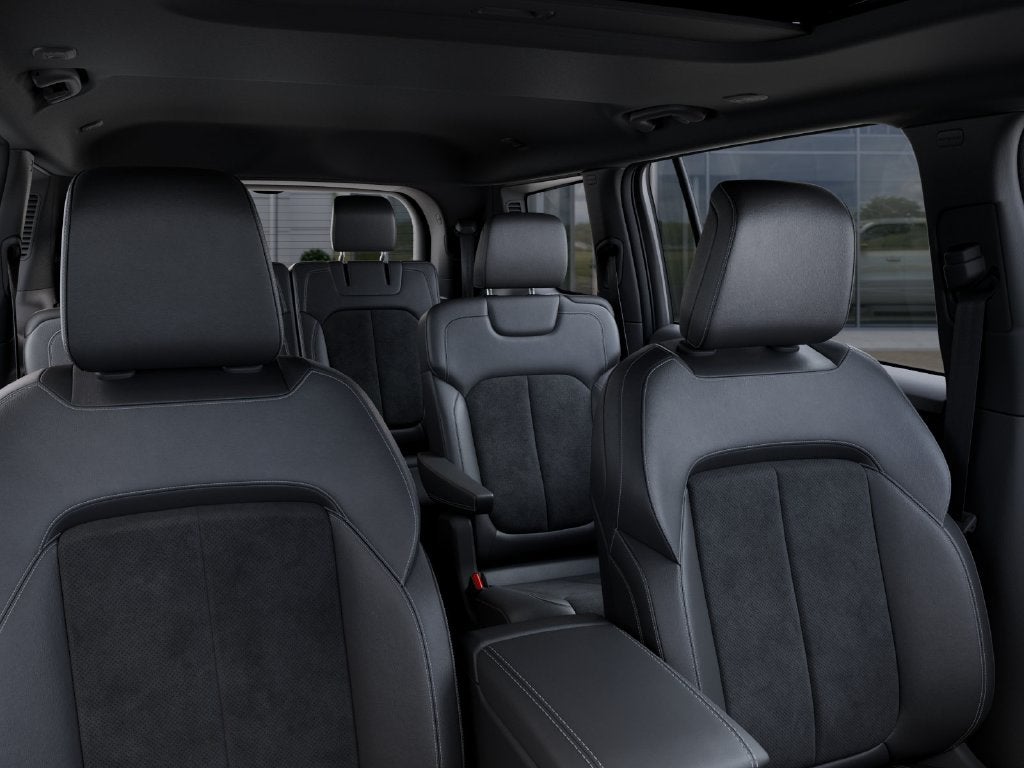2027 Jeep Grand Cherokee L Laredo Altitude