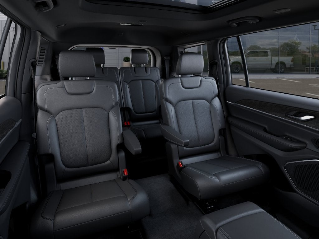 2027 Jeep Grand Cherokee L Limited Reserve