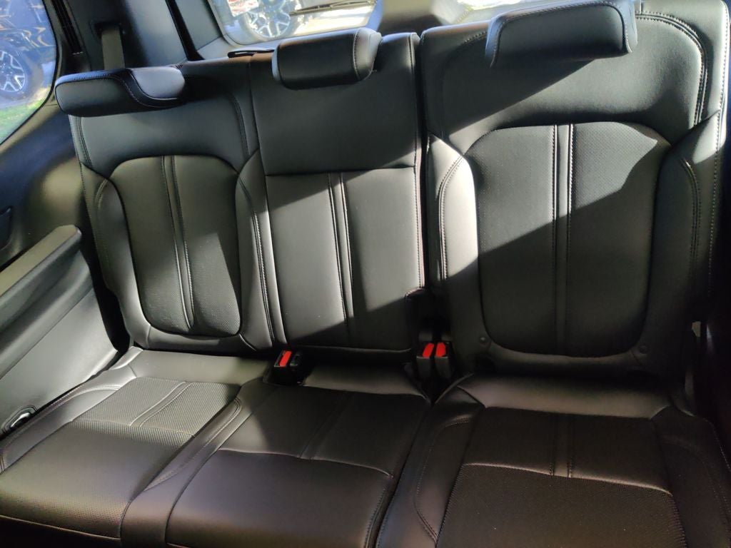 2026 Jeep Grand Wagoneer Base