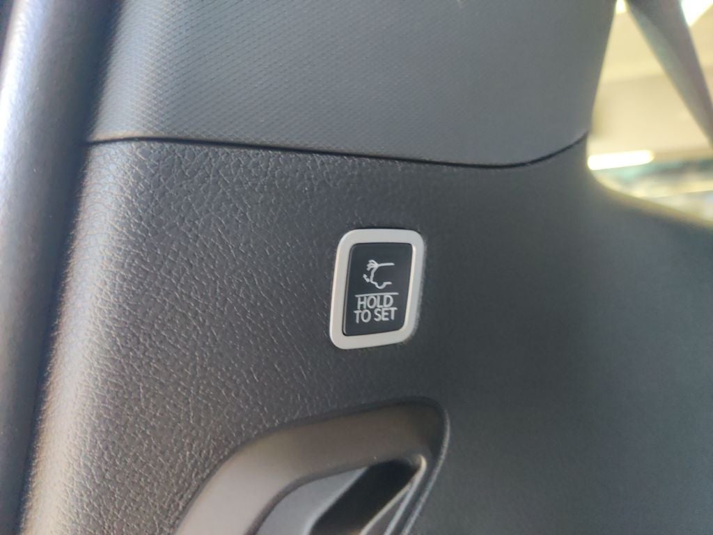 2026 Jeep Grand Wagoneer Base