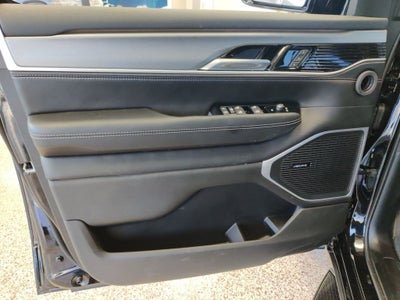 2026 Jeep Grand Wagoneer Base