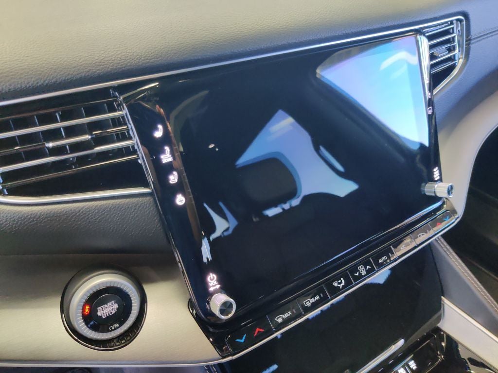 2026 Jeep Grand Wagoneer Base