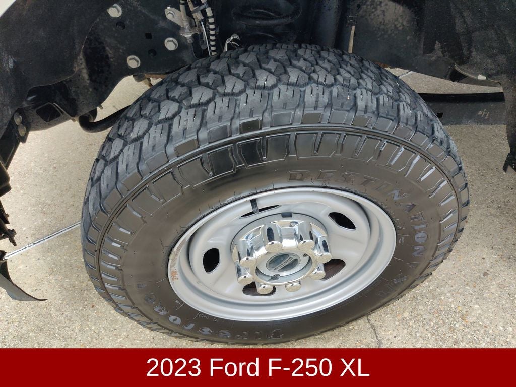 2023 Ford Super Duty F-250 Pickup XL