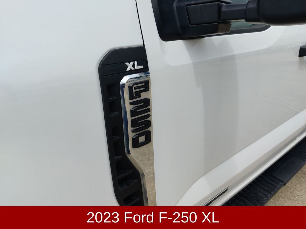 2023 Ford Super Duty F-250 Pickup XL