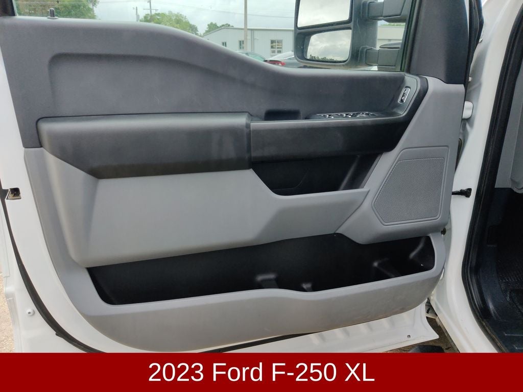 2023 Ford Super Duty F-250 Pickup XL