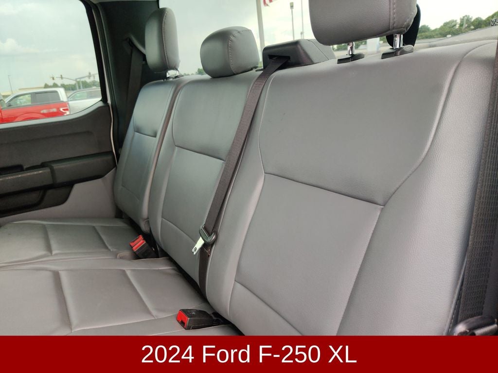 2024 Ford Super Duty F-250 Pickup XL