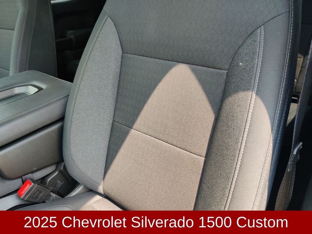 2025 Chevrolet Silverado 1500 Custom