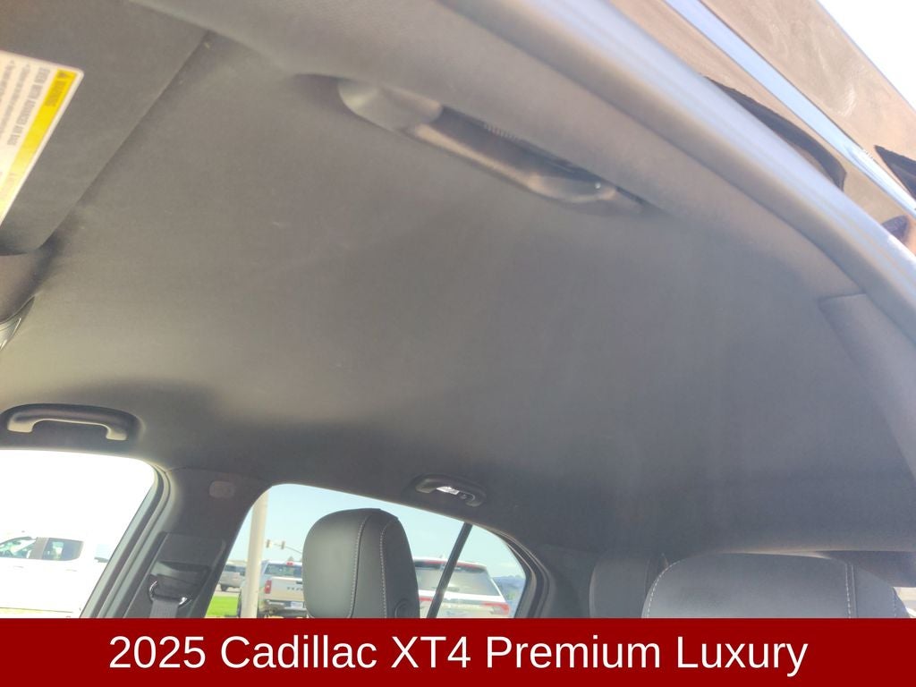 2025 Cadillac XT4 Premium Luxury