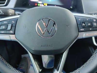 2025 Volkswagen Atlas Cross Sport 2.0T SE w/Technology