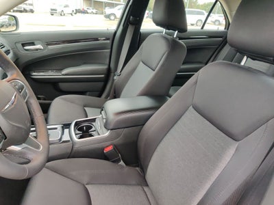 2023 Chrysler 300 Touring