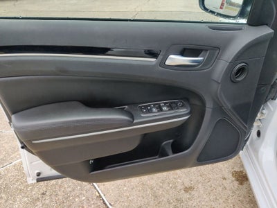 2023 Chrysler 300 Touring