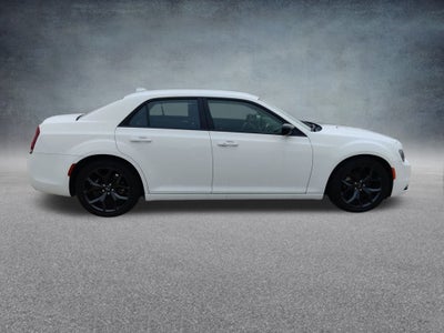 2023 Chrysler 300 Touring