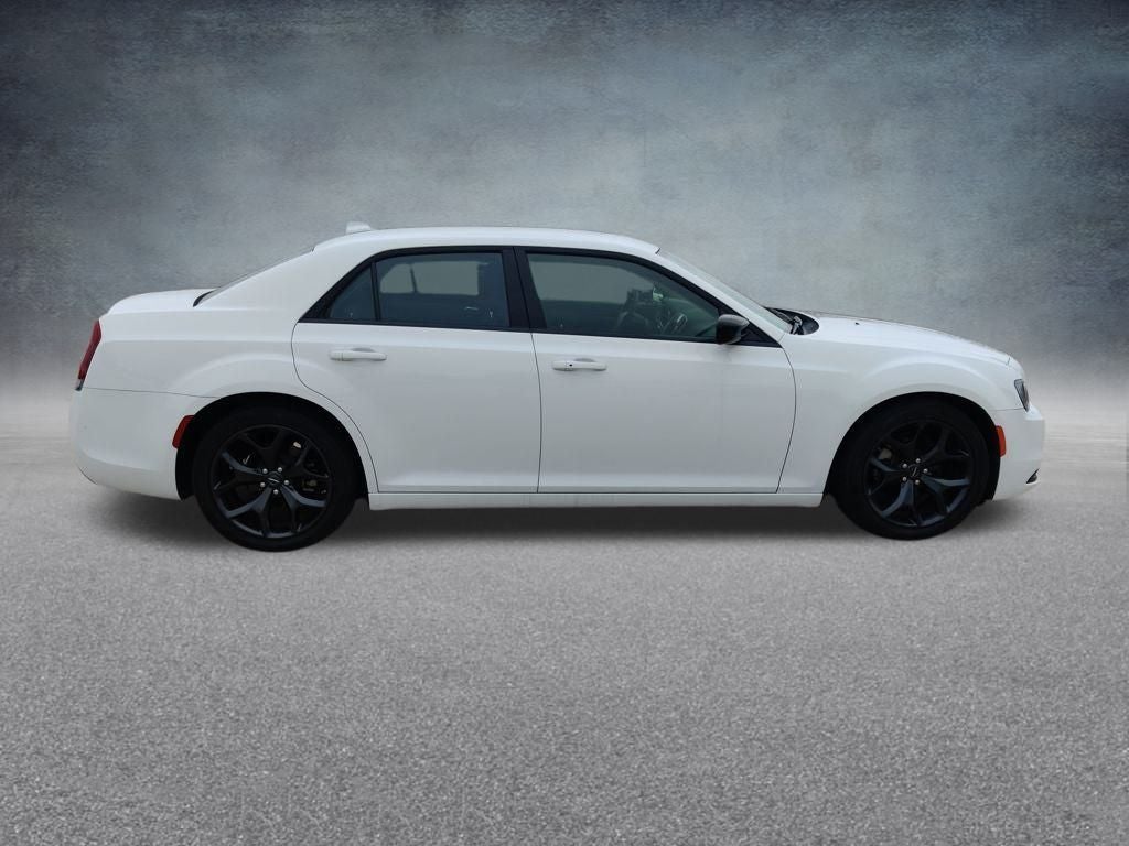 2023 Chrysler 300 Touring