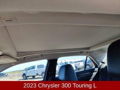 2023 Chrysler 300 Touring