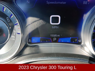 2023 Chrysler 300 Touring