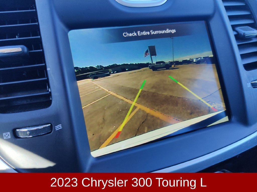 2023 Chrysler 300 Touring