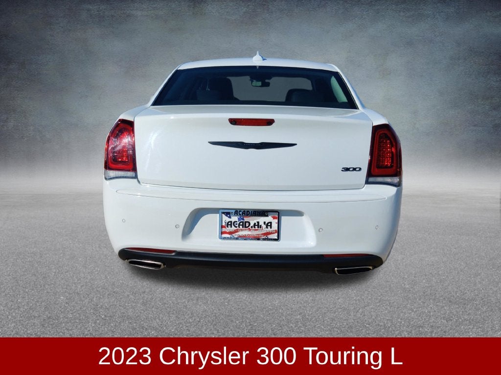 2023 Chrysler 300 Touring