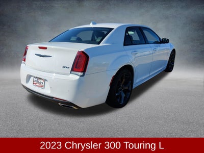 2023 Chrysler 300 Touring