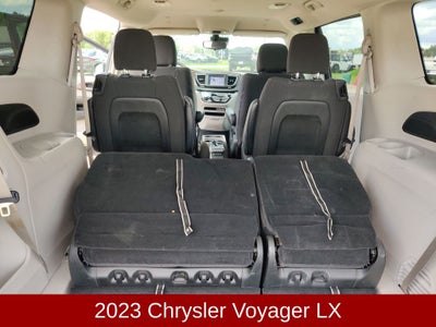 2023 Chrysler Voyager LX