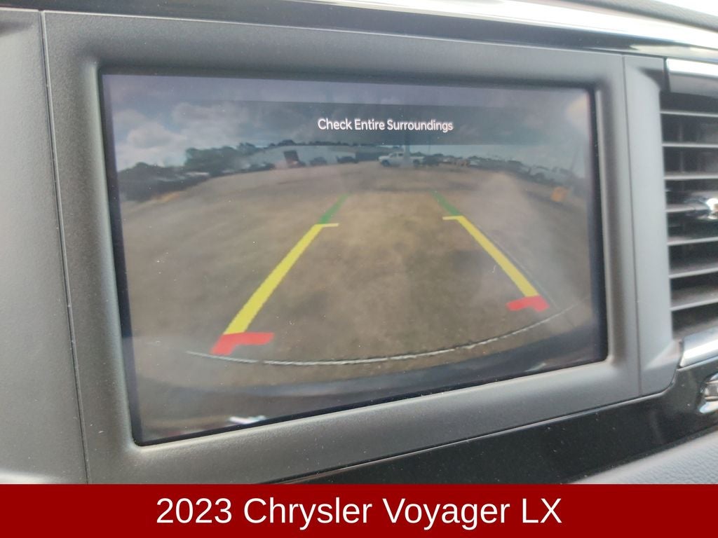 2023 Chrysler Voyager LX