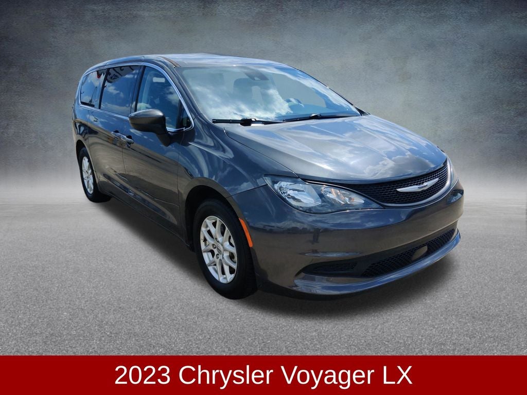 2023 Chrysler Voyager LX