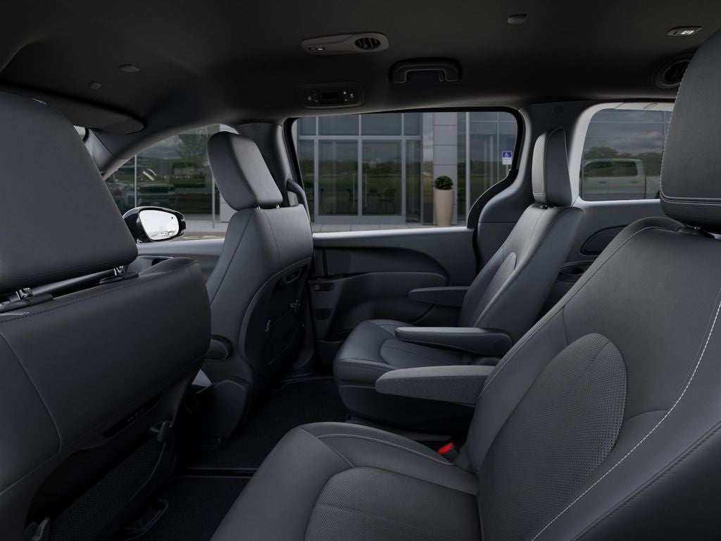2027 Chrysler Pacifica LX