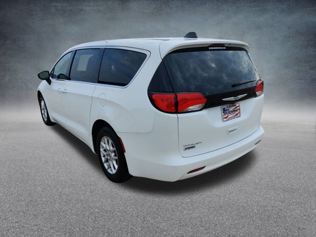 2024 Chrysler Voyager LX