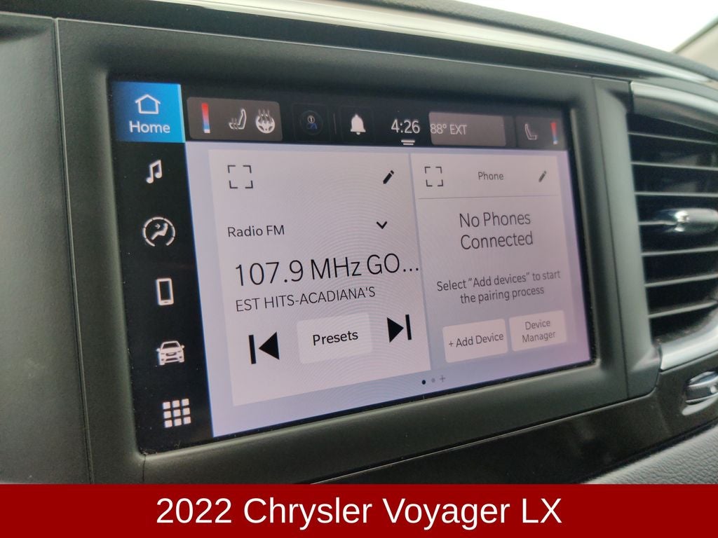 2022 Chrysler Voyager LX