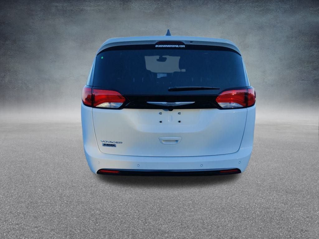 2026 Chrysler Voyager LX