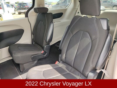 2022 Chrysler Voyager LX