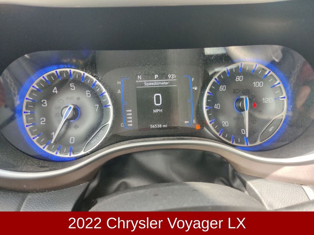 2022 Chrysler Voyager LX